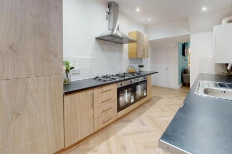hD9XSfht8ED-Kitchen