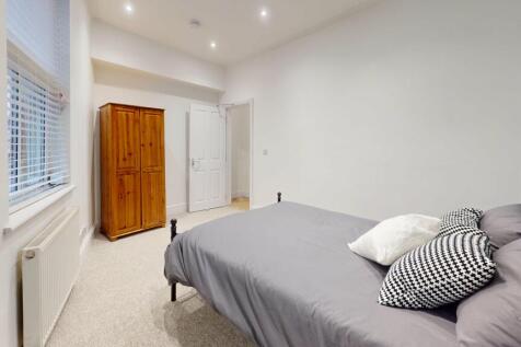 wHCQao9RJbM-Bedroom