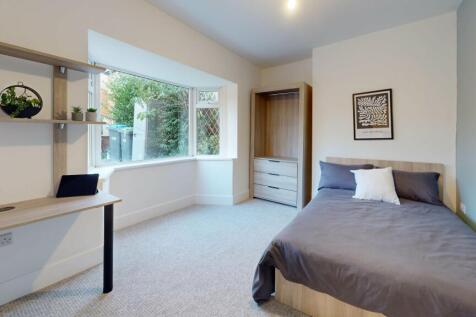 35-Long-Acres-Bedroo