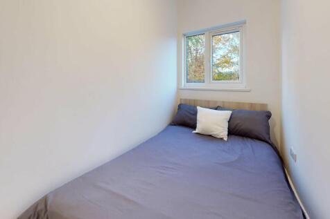 35-Long-Acres-Bedroo
