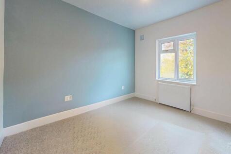 35-Long-Acres-Bedroo