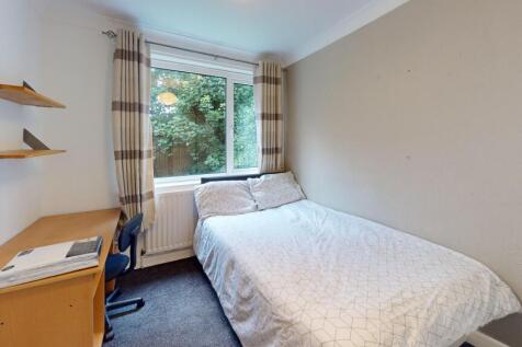 11-Ferens-Close-Bedr