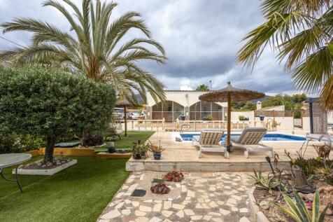 Property Image 1