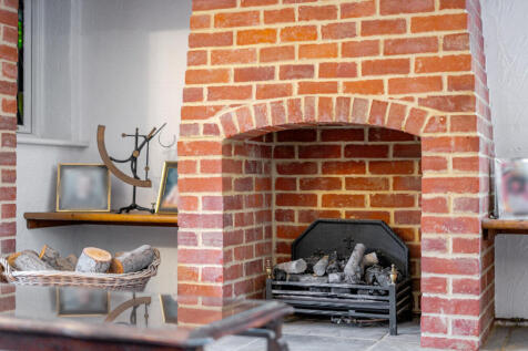 1364930-33-68ee23...