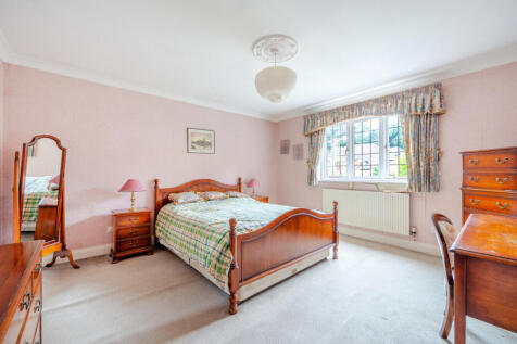 1364930-10-68ee22...