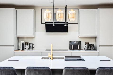 1361949-5-68ff9fa...