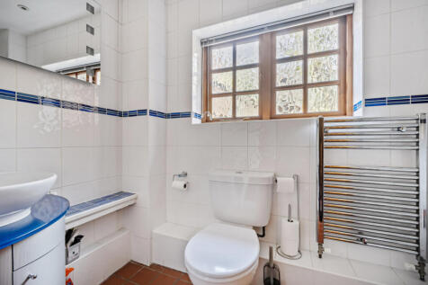 1374670-24-690e23...