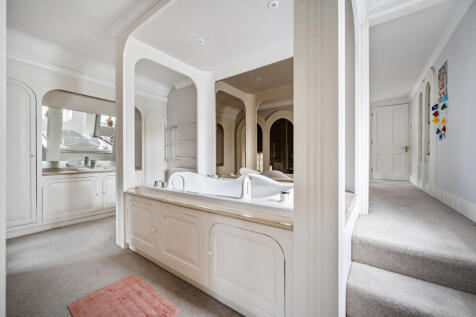 1374670-13-690e22...