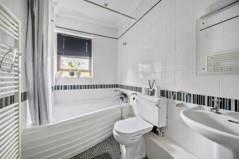 1374670-17-690e22...