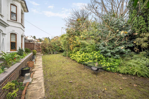 1374670-31-690e23...