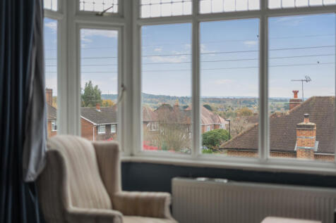 1374383-28-690b63...