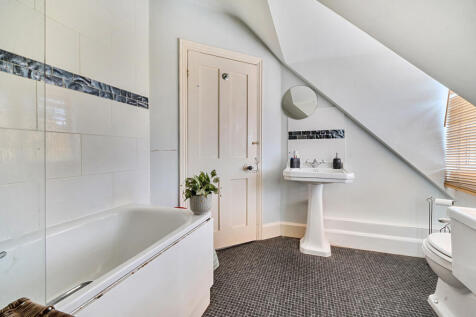 1374383-39-690b64...