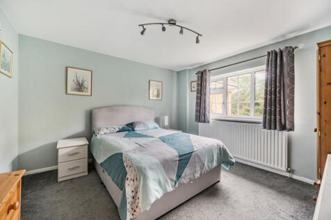 1375149-26-690dee...