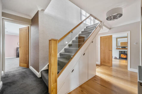 1385280-37-692840...