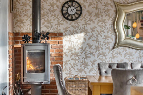 1386274-7-6931a41...