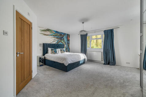 1384361-6-692ef63...