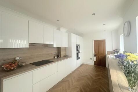 BFDECA9C-DA15-4B0D-B8EA-146DEFF4B8B4