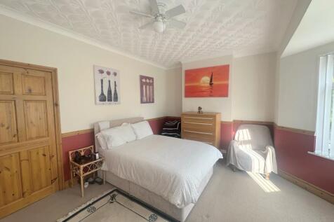 B3A0F77B-9F19-4ECC-A242-07DC9872E044