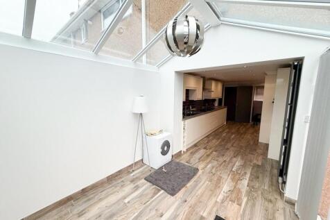 PHOTO-2025-10-15-20-22-28 28