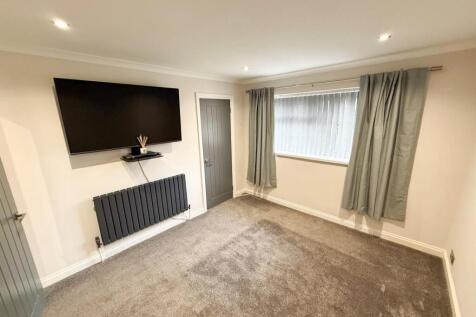 PHOTO-2025-10-15-20-22-28 14