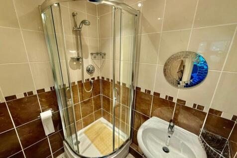 PHOTO-2025-10-09-10-17-34 4