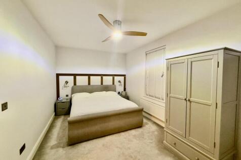 PHOTO-2025-11-06-12-49-41 16