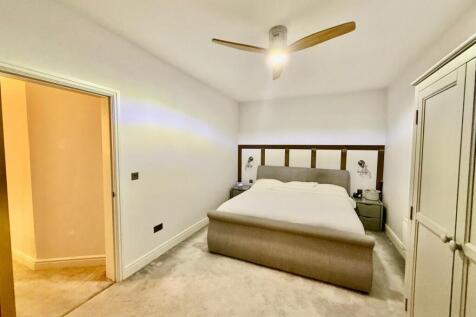 PHOTO-2025-11-06-12-49-41 15