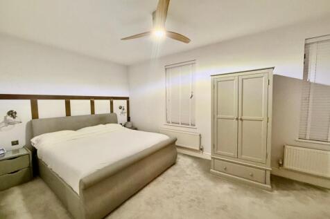 PHOTO-2025-11-06-12-49-41 3