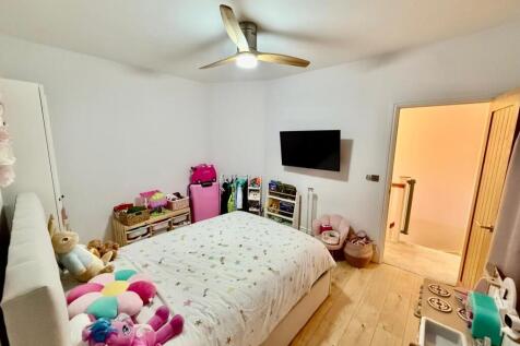 PHOTO-2025-11-06-12-49-41 2