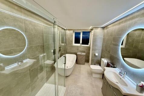 PHOTO-2025-11-06-12-49-41 4