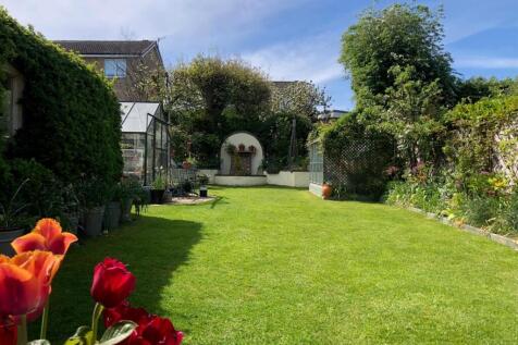 Garden Rear.jpg