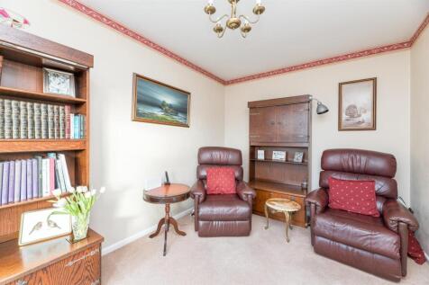 Snug or Perfect Playroom