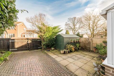 Gated Parking &amp; Patio
