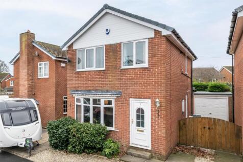 Throstle Nest Close
