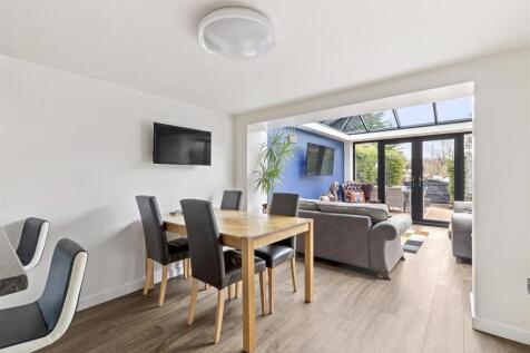 Dining Kitchen To The Garden Room
