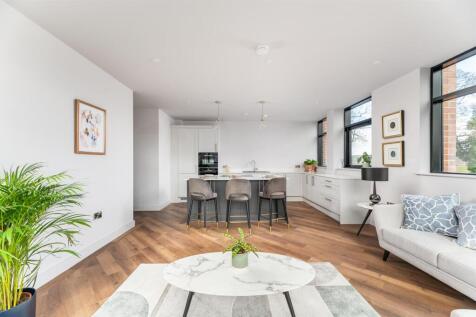 Living Room &amp; Kitchen - Diner