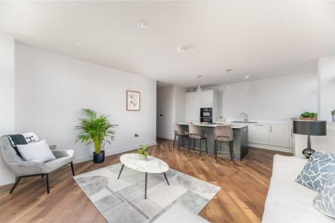 Living Room &amp; Kitchen Diner