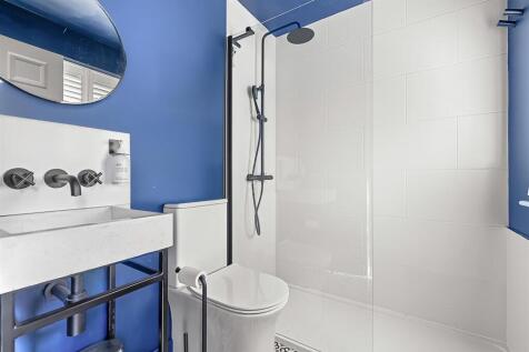 Downstairs WC &amp; Shower