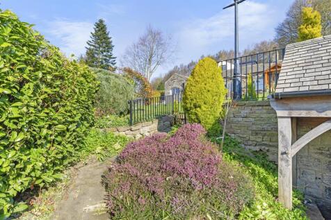 Steps From Garage To Garden