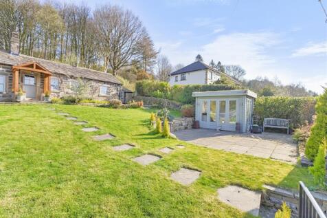 Garden &amp; Summerhouse