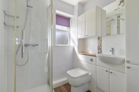 En-Suite Bedroom 1