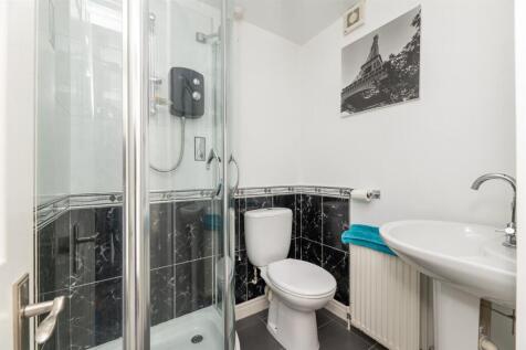 Downstairs WC &amp; Shower
