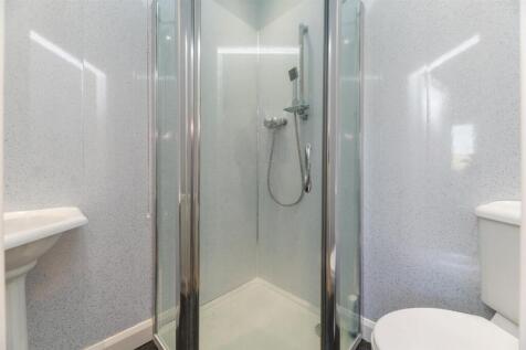 En-Suite Bedroom 1
