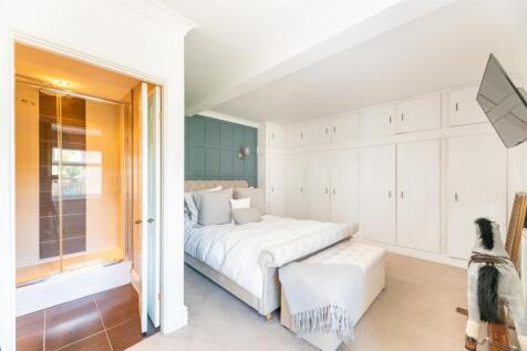 Bedroom 1 with En-Suite Shower