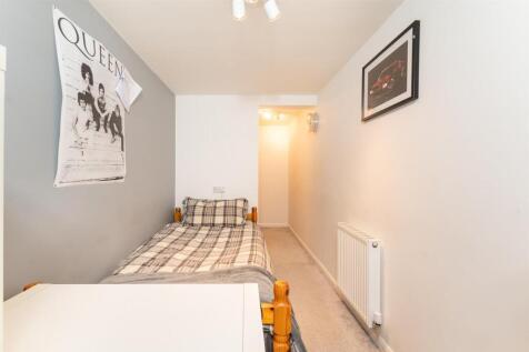 Study / Bedroom 5