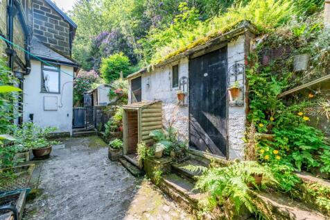 Rear &amp; x1 Outhouse Store