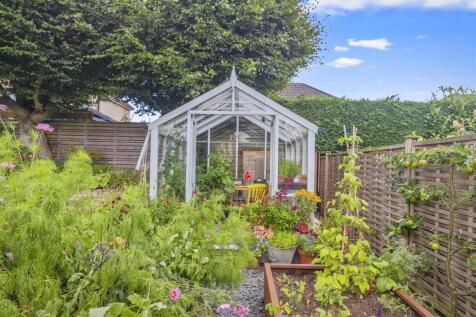 Greenhouse &amp; Veg Patch
