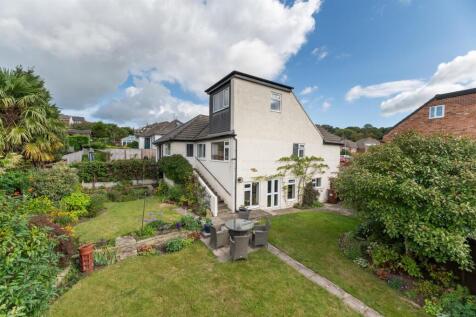 Wrenbeck Close