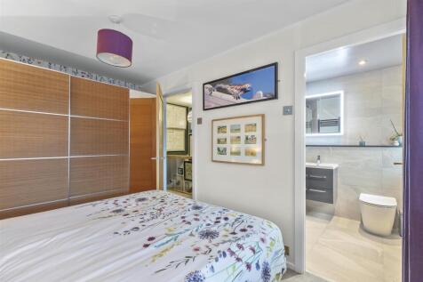 Bedroom with En Suite