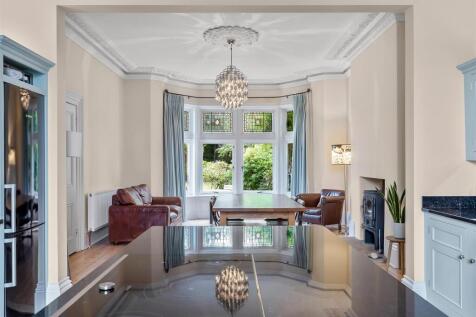 Kitchen to Dining Room